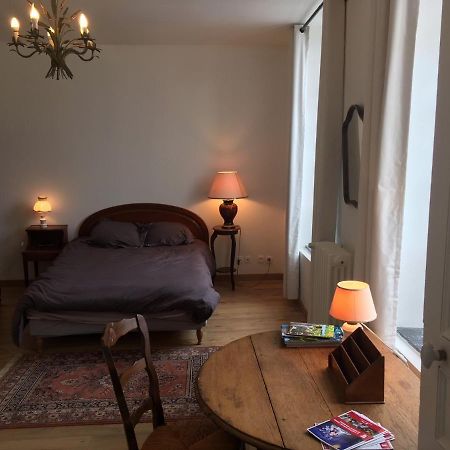 Chambre D'Hote Du Quai Rimbaud Charleville-Mézières Esterno foto